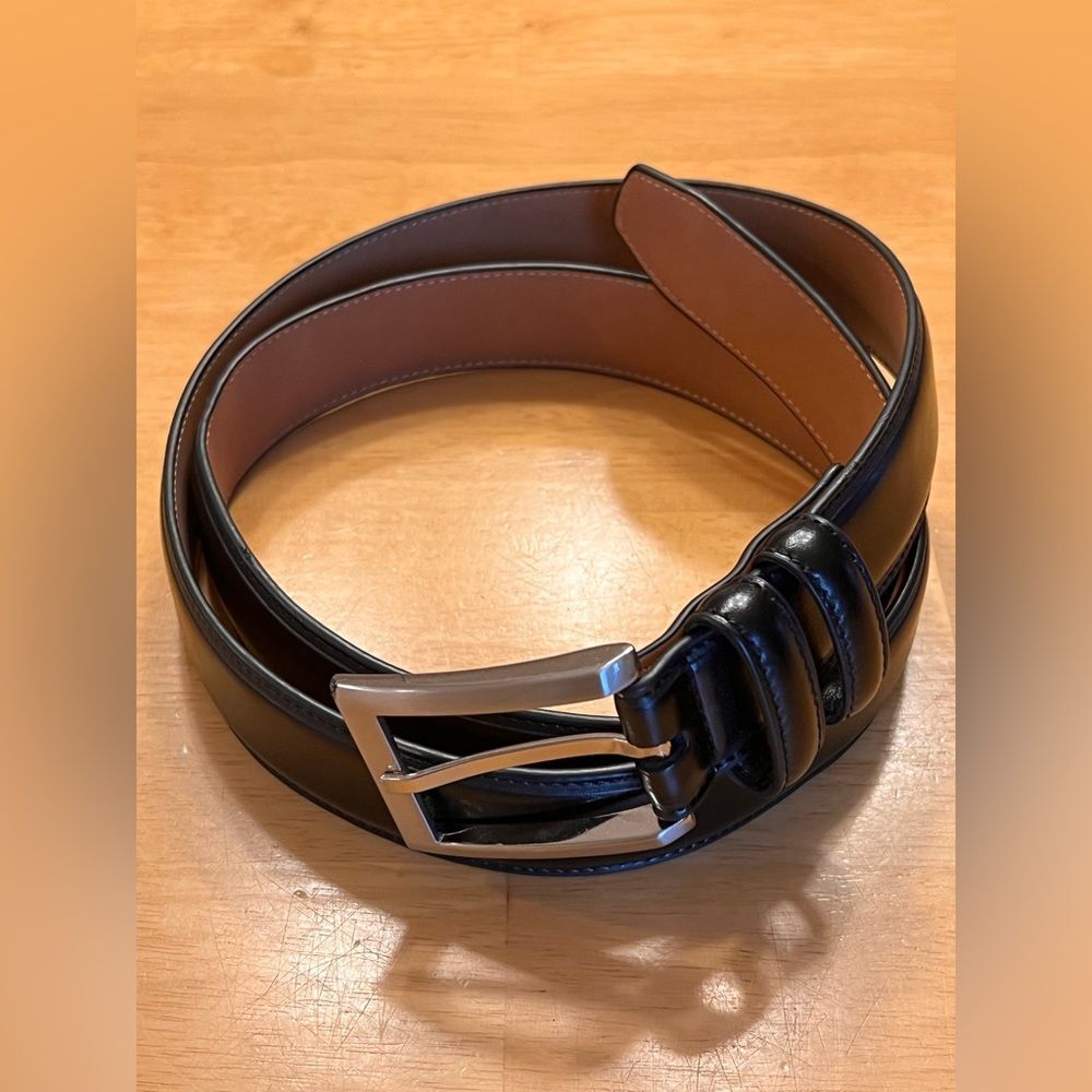 Men's Black Leather Belt classic LG 38-40 dress belt silver tone NWOT business